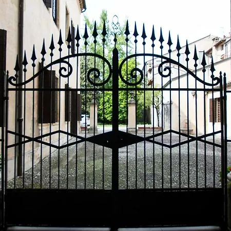 A Due Passi Dal Duomo - Apt *