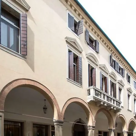 Appartamento A Due Passi Dal Duomo - Apt Padova