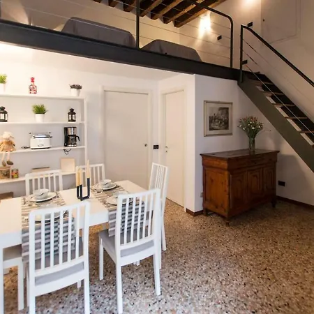 A Due Passi Dal Duomo - Apt Appartamento Padova